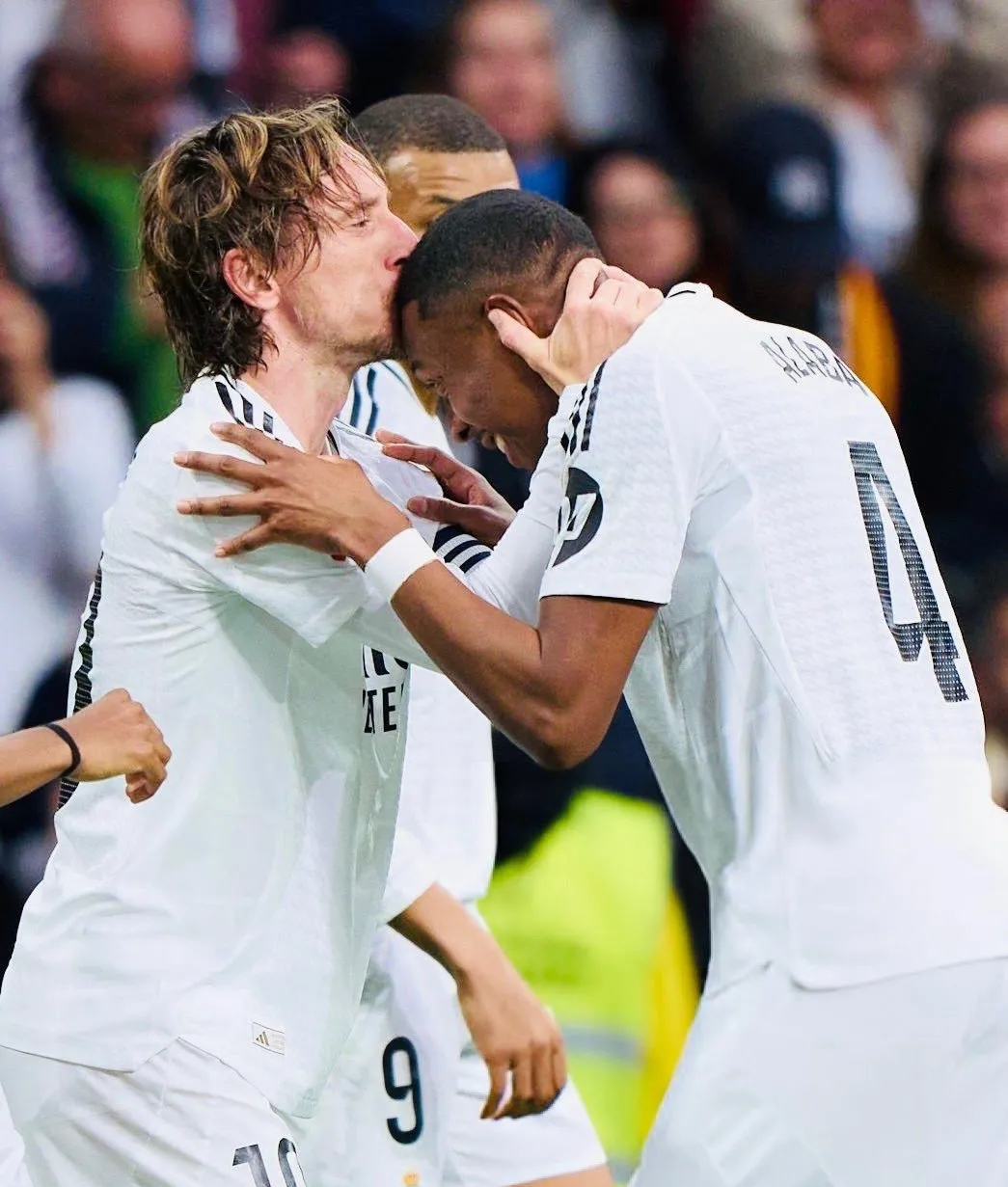 九游离谱！法兰克福围绕欧冠门线救险转会期曼城远射贴柱——足总杯节点到来，风云突变纽卡斯尔窗口期更衣室发声的简单介绍